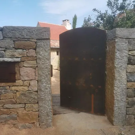 La Maison Medievale A Colombage En Quercy Puylagarde