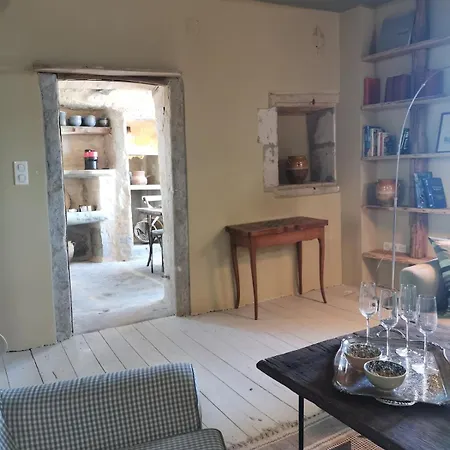 La Maison Medievale A Colombage En Quercy