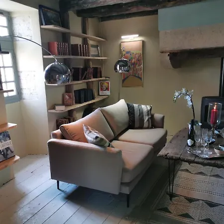 La Maison Medievale A Colombage En Quercy Puylagarde