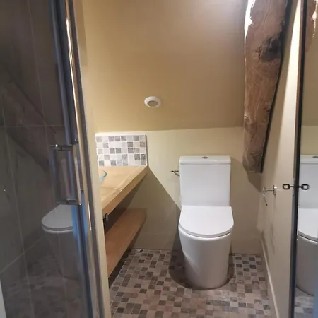 La Maison Medievale A Colombage En Quercy *